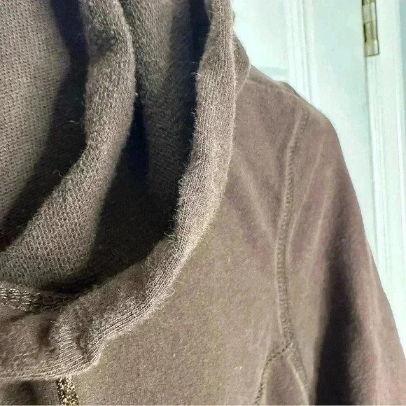 Reitmans Sweatshirt Hooded 1/2 Sleeves Brown Size Small - Picture 8 of 16